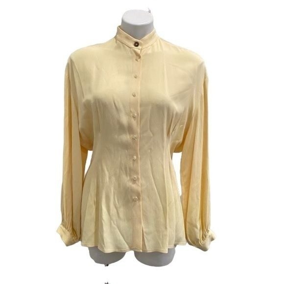 Vintage Tops - ZELDA Vintage beige cream long sleeved DART button up blouse sz MEDUIM